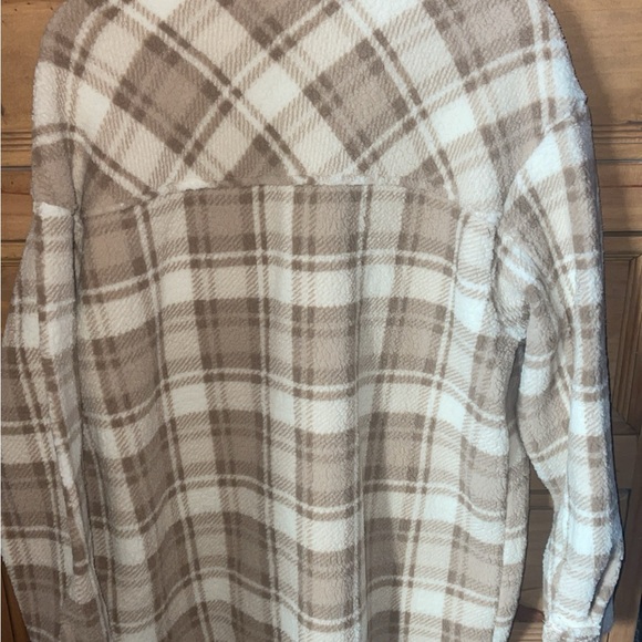 Woman’s Jacket - Picture 2 of 2